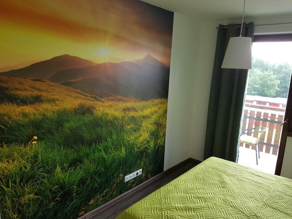 Apartman Pod Stitom Apartment ตาตรันสกา ลอมนีจา ภายนอก รูปภาพ